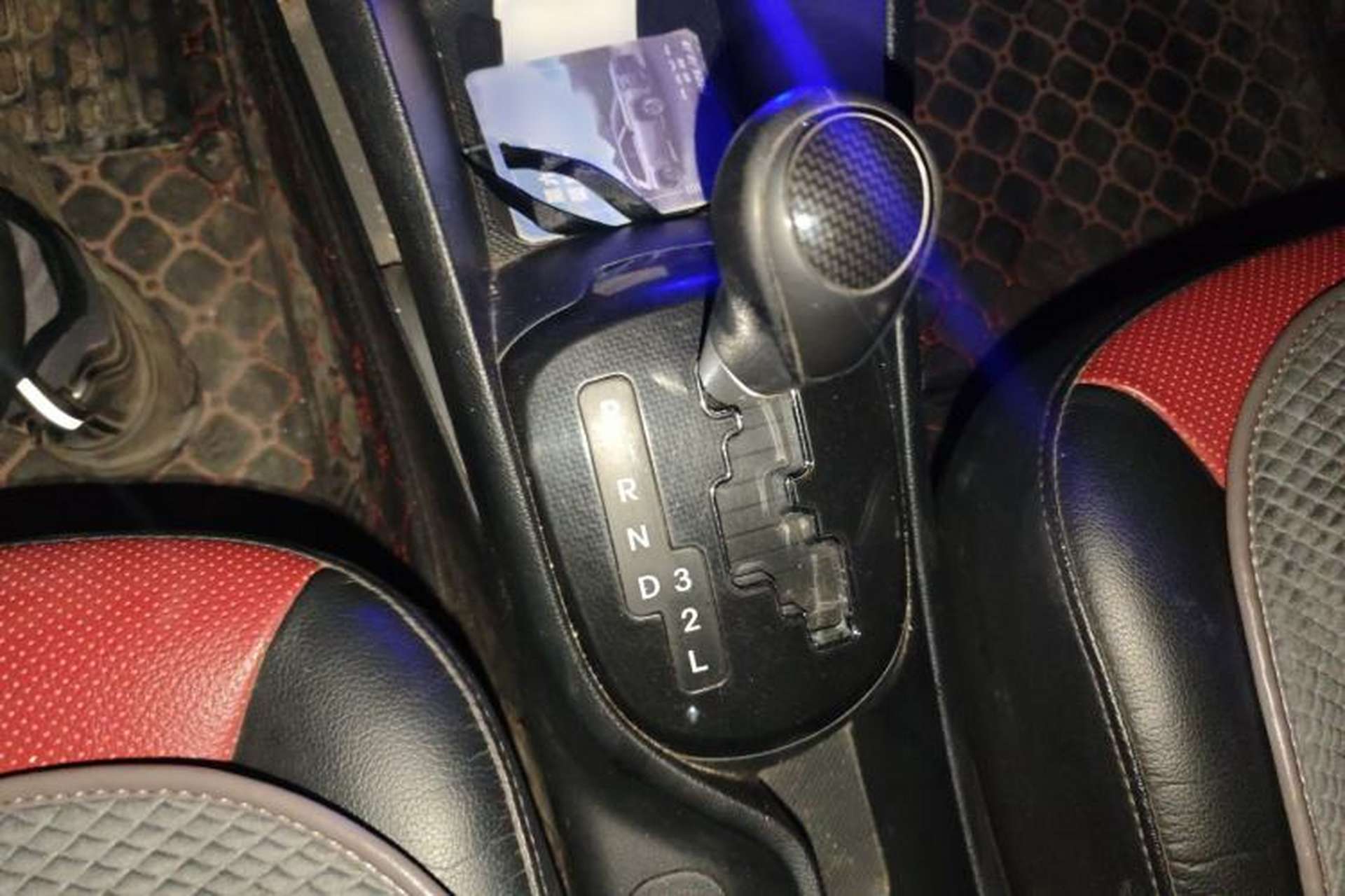 Used Kia K2 2012 Hatchback 1.4L Automatic Cool Edition Gear Lever