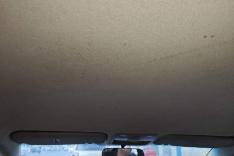 Used Kia K2 2012 Sedan 1.4L MT GLS Commemorative Edition Headliner