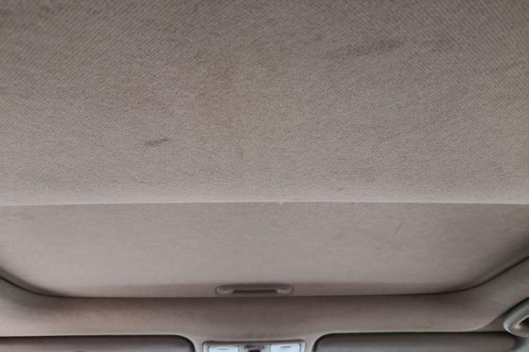 Used Kia K2 2012 Hatchback 1.4L Automatic Cool Edition Headliner