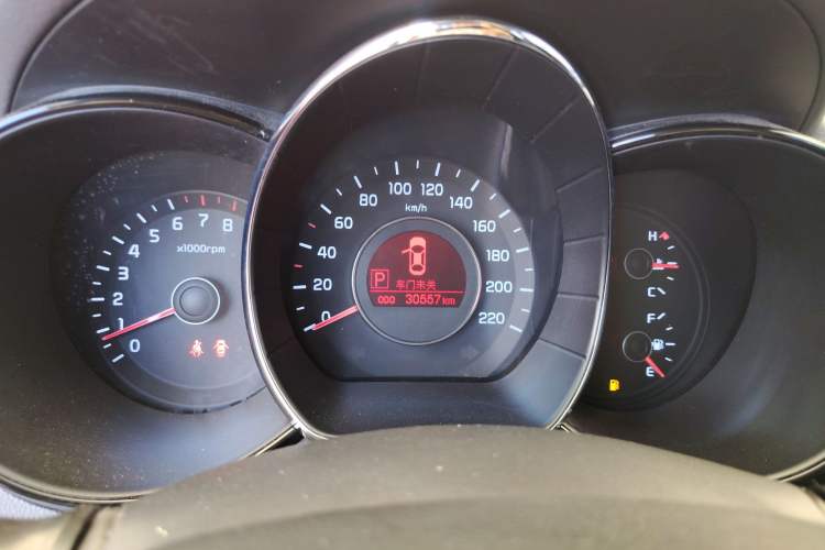 Used Kia K2 2012 Hatchback 1.6L AT Premium Commemorative Edition Instrument Cluster