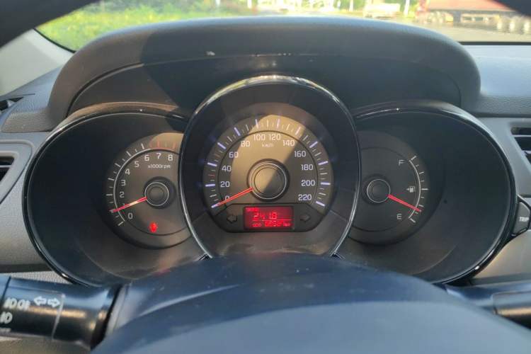 Used Kia K2 2012 Sedan 1.4L MT GLS Commemorative Edition Instrument Cluster