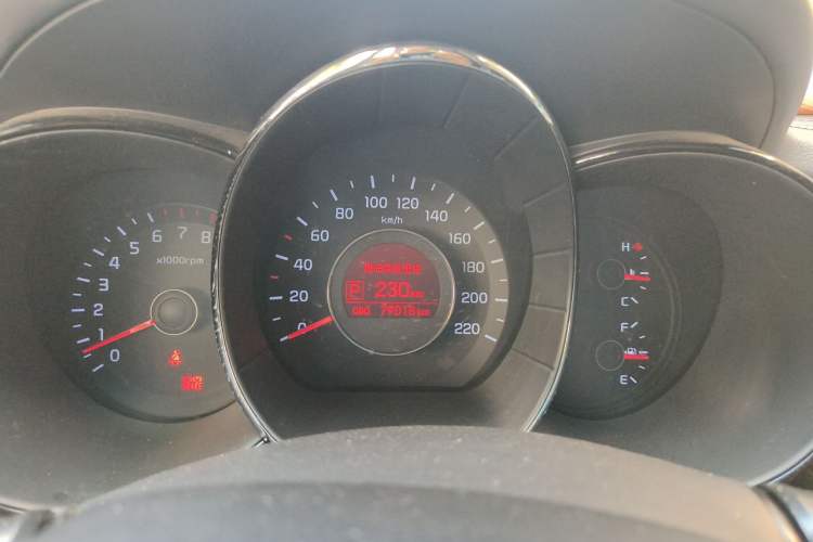 Used Kia K2 2012 Sedan 1.6L Automatic Transmission Premium Commemorative Edition Instrument Cluster