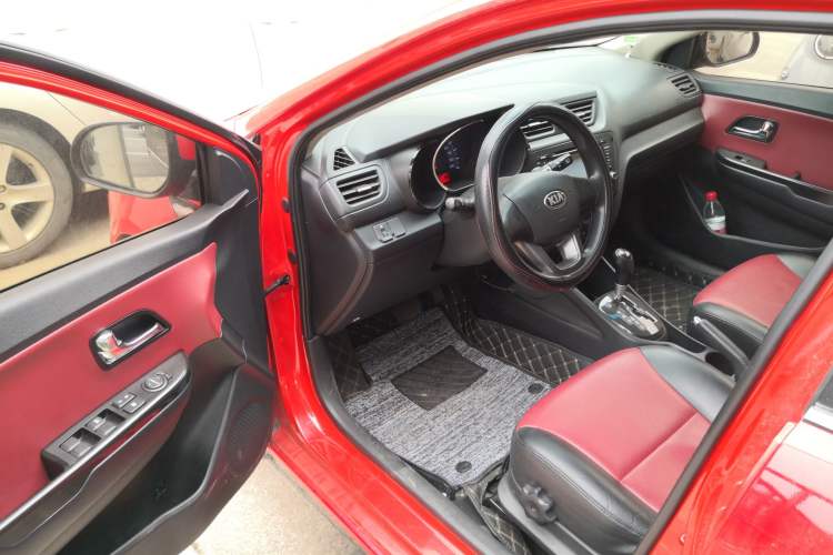 Used Kia K2 2012 Hatchback 1.4L Automatic Cool Edition Interior 3