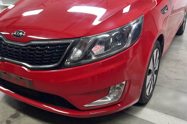 Used Kia K2 2012 Sedan 1.6L Automatic Transmission Premium Commemorative Edition Left Front Headlight