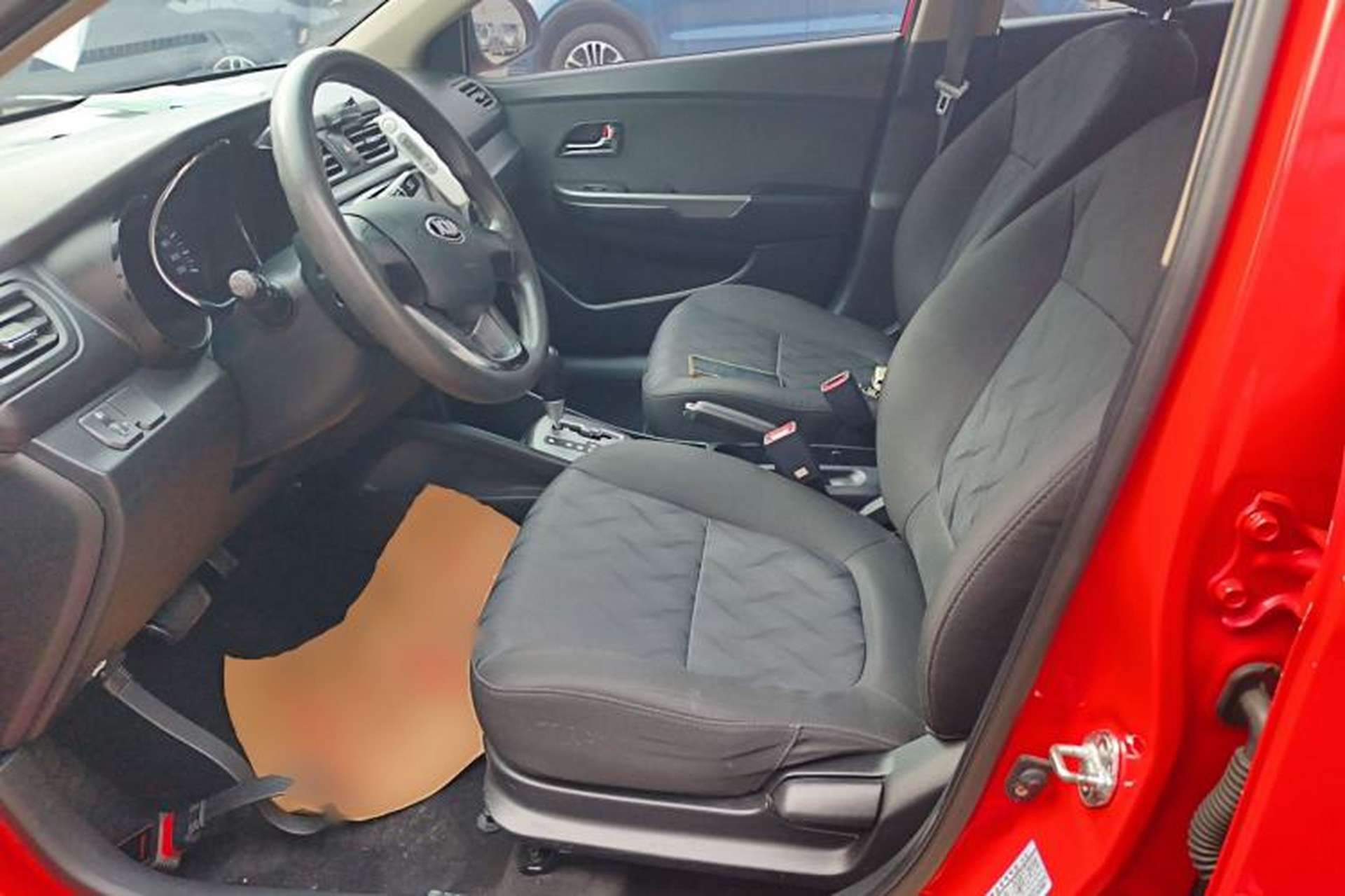 Used Kia K2 2012 Sedan 1.4L Automatic GLS Commemorative Edition Left Front Seat