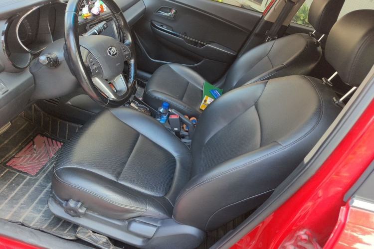 Used Kia K2 2012 Sedan 1.6L Automatic Transmission Premium Commemorative Edition Left Front Seat