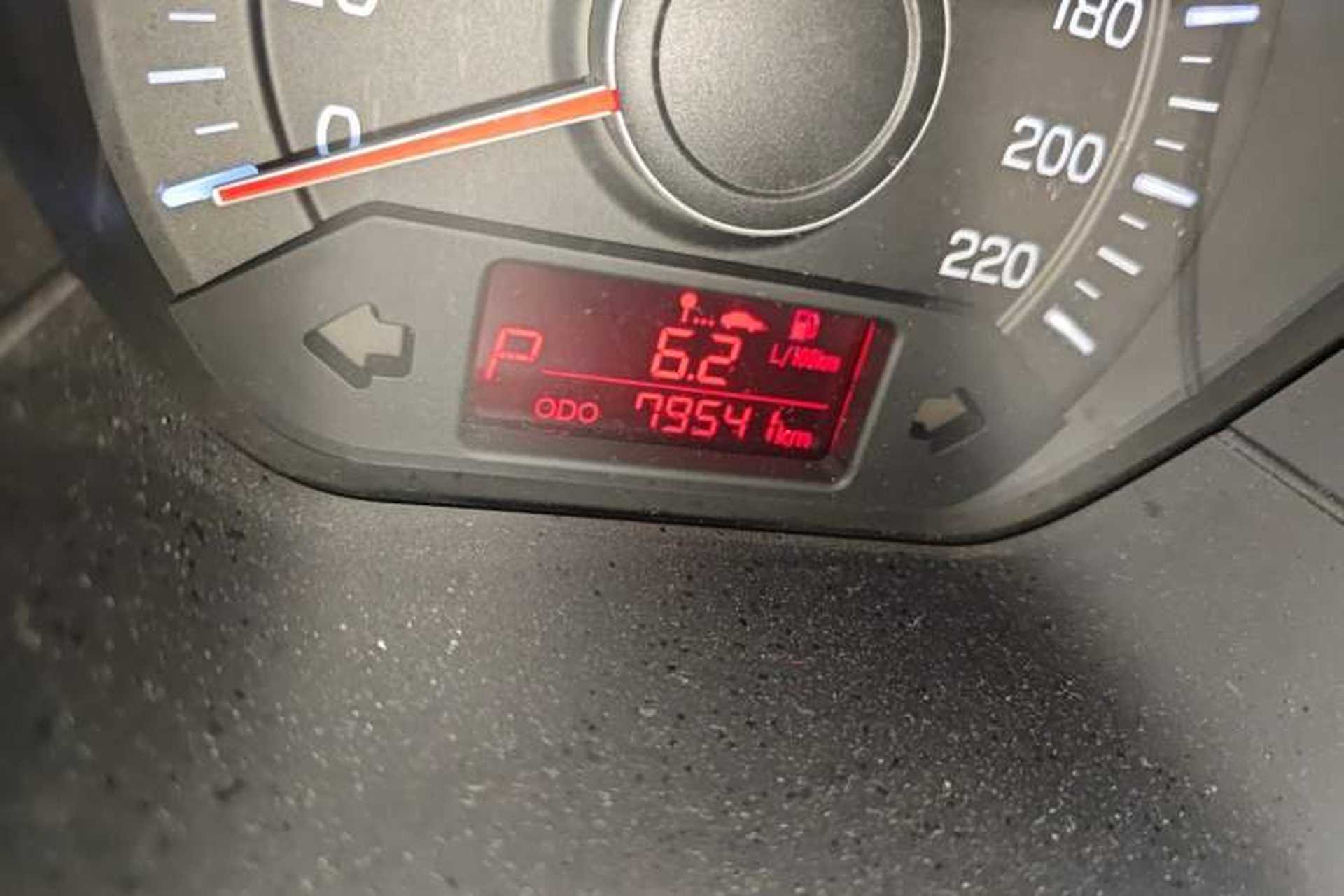 Used Kia K2 2012 Hatchback 1.4L AT GLS Commemorative Edition Odometer Close Up