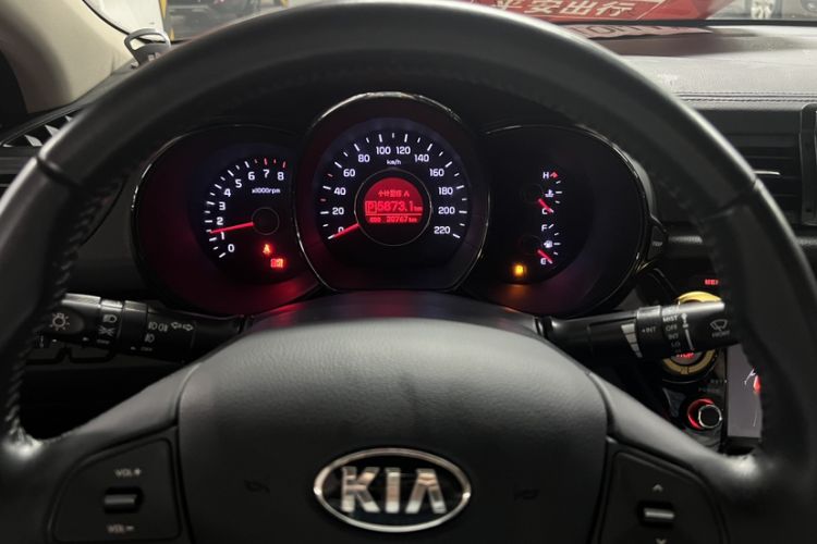 Used Kia K2 2012 Sedan 1.6L Automatic Transmission Premium Commemorative Edition Odometer Close Up