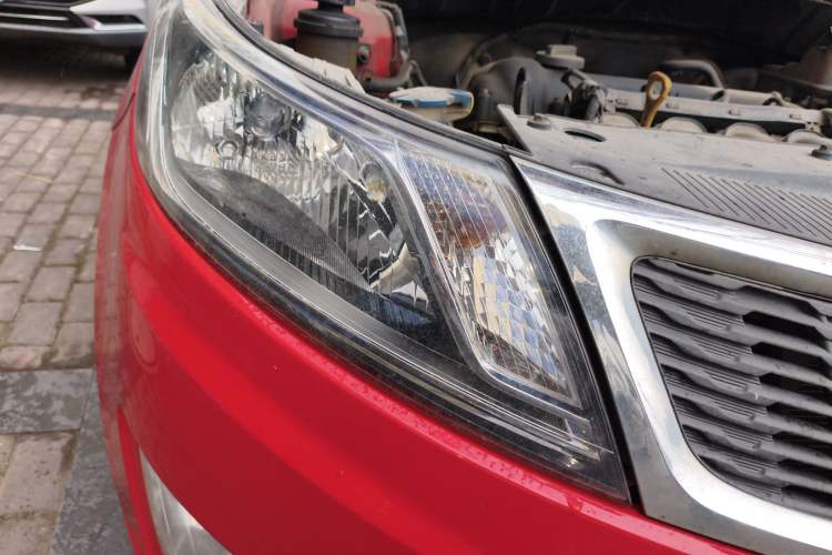 Used Kia K2 2012 Sedan 1.4L Automatic GLS Commemorative Edition Right Front Headlight