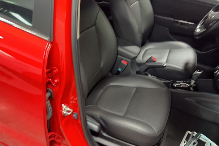 Used Kia K2 2012 Sedan 1.6L Automatic Transmission Premium Commemorative Edition Right Front Seat