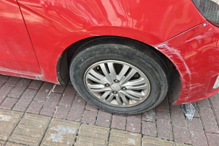 Used Kia K2 2012 Hatchback 1.4L Automatic Cool Edition Right Front Wheel Hub
