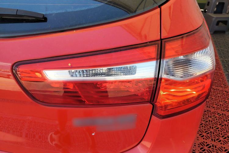 Used Kia K2 2012 Hatchback 1.6L AT Premium Commemorative Edition Right Rear Taillight