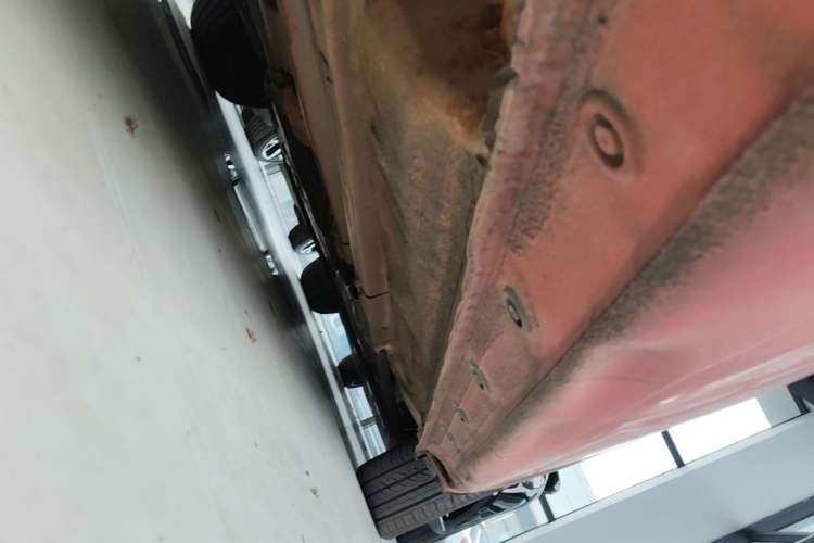 Used Kia K2 2012 Sedan 1.6L Automatic Transmission Premium Commemorative Edition Right Side Sill