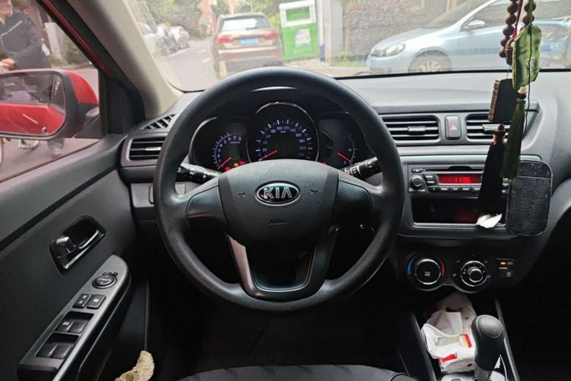 Used Kia K2 2012 Hatchback 1.4L AT GLS Commemorative Edition Steering Wheel