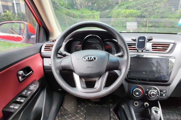 Used Kia K2 2012 Hatchback 1.4L Automatic Cool Edition Steering Wheel