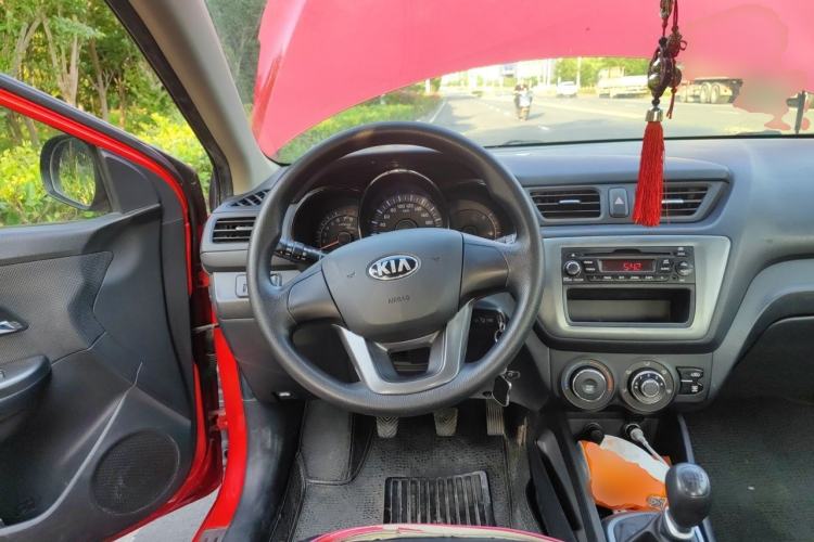 Used Kia K2 2012 Sedan 1.4L MT GLS Commemorative Edition Steering Wheel