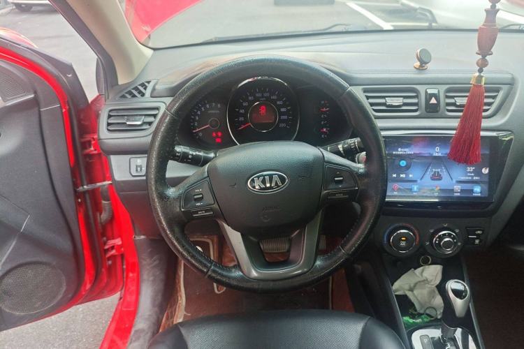 Used Kia K2 2012 Sedan 1.6L Automatic Transmission Premium ECO Commemorative Edition Steering Wheel