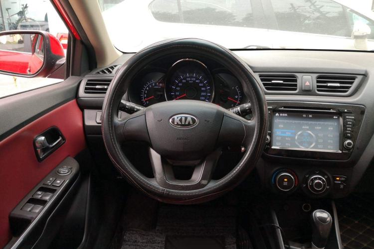 Used Kia K2 2012 Hatchback 1.4L Automatic Cool Edition Steering Wheel