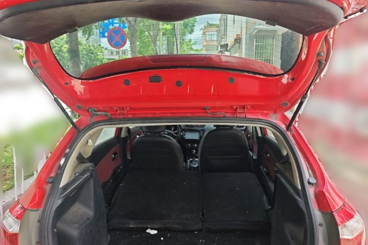 Used Kia K2 2012 Hatchback 1.4L Automatic Cool Edition Trunk