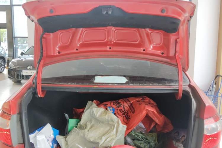 Used Kia K2 2012 Sedan 1.6L Automatic Transmission Premium Commemorative Edition Trunk