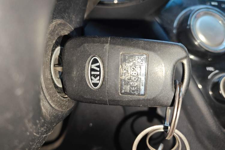 Used Kia K2 2012 Sedan 1.4L MT GLS Commemorative Edition Vehicle Key