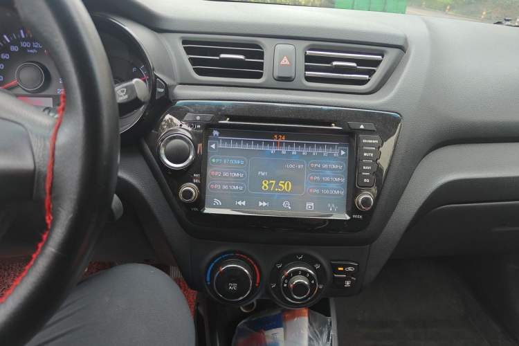 Used Kia K2 2012 Sedan 1.4L MT GLS Commemorative Edition Audio And AC Panel