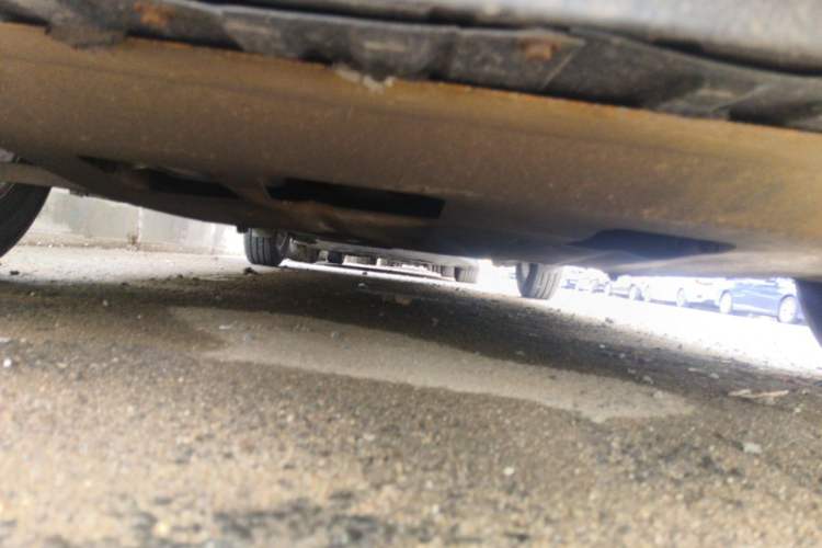 Used Kia K2 2012 Sedan 1.4L MT GLS Commemorative Edition Chassis Front