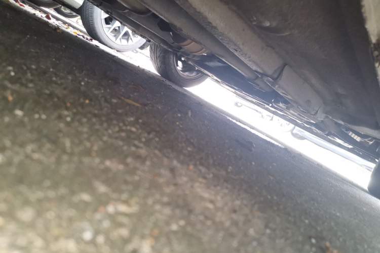 Used Kia K2 2012 Hatchback 1.6L AT Premium Chassis Front Left