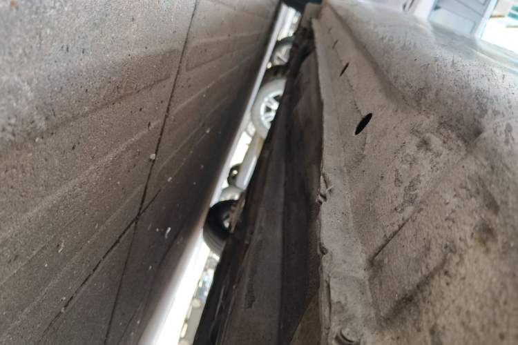 Used Kia K2 2012 Sedan 1.4L MT GLS Commemorative Edition Chassis Front Right