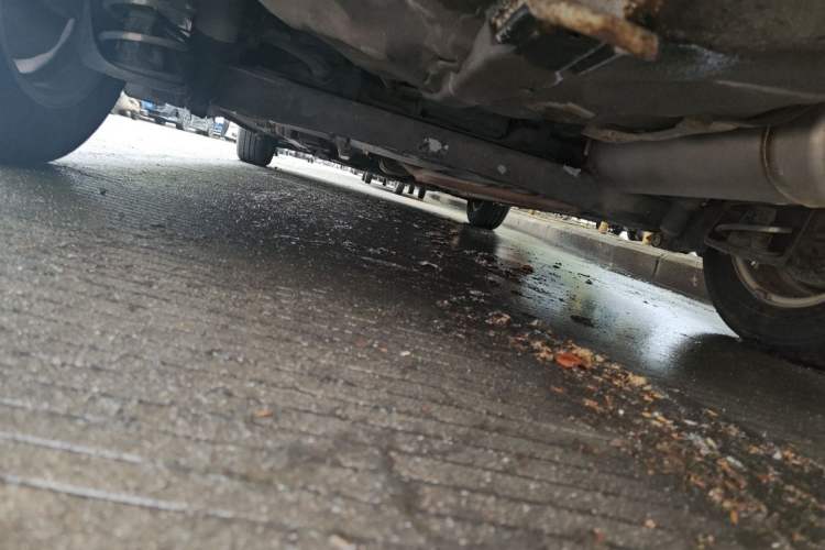 Used Kia K2 2012 Sedan 1.4L MT GL Commemorative Edition Chassis Rear