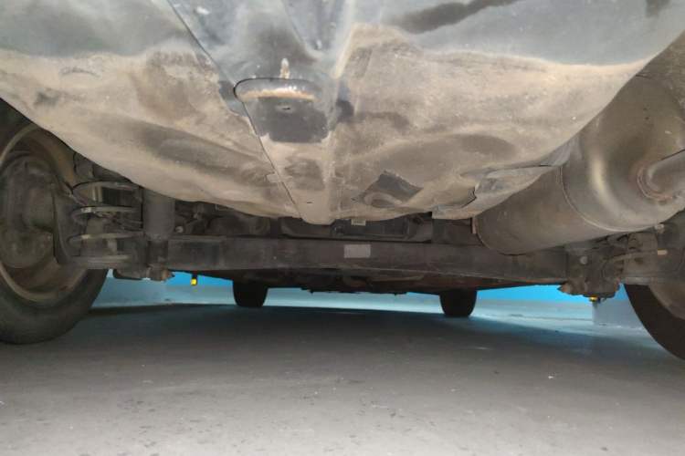 Used Kia K2 2012 Sedan 1.4L MT GLS Commemorative Edition Chassis Rear