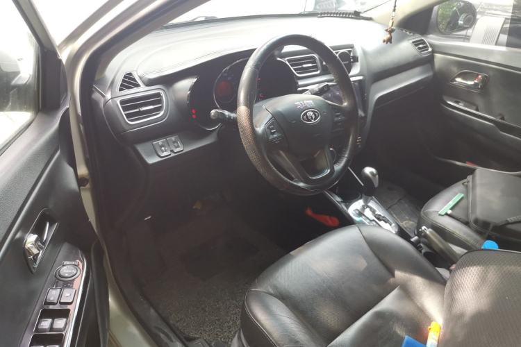 Used Kia K2 2012 Hatchback 1.6L AT Premium Driver Seat