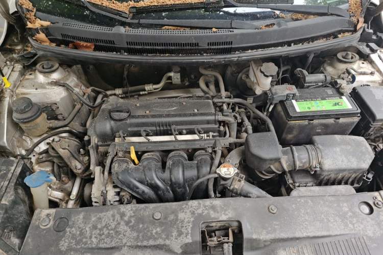 Used Kia K2 2012 Sedan 1.4L MT GL Commemorative Edition Engine Bay