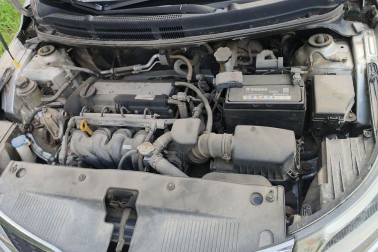 Used Kia K2 2012 Sedan 1.4L MT GLS Commemorative Edition Engine Bay