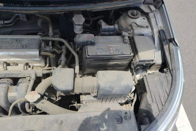 Used Kia K2 2012 Sedan 1.4L MT GLS Commemorative Edition Engine Bay Left
