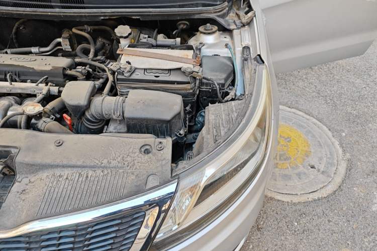 Used Kia K2 2012 Sedan 1.4L Automatic GLS Commemorative Edition Engine Bay Left