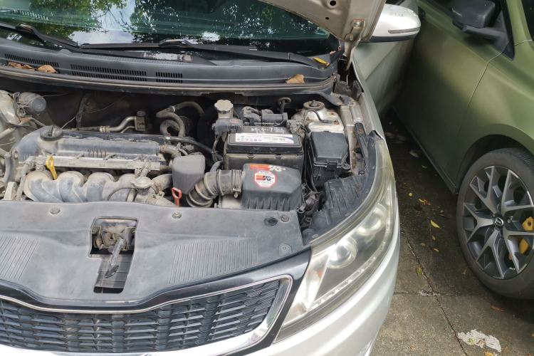 Used Kia K2 2012 Hatchback 1.6L AT Premium Engine Bay Left