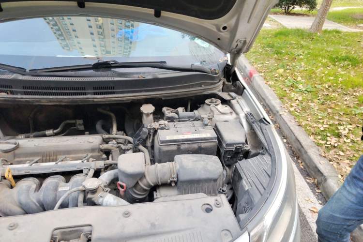 Used Kia K2 2012 Sedan 1.4L Automatic GLS Commemorative Edition Engine Bay Left