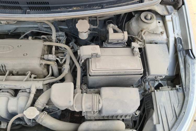 Used Kia K2 2012 Sedan 1.4L MT GLS Commemorative Edition Engine Bay Left