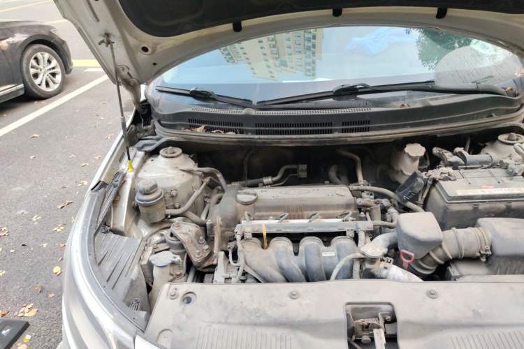 Used Kia K2 2012 Sedan 1.4L Automatic GLS Commemorative Edition Engine Bay Right
