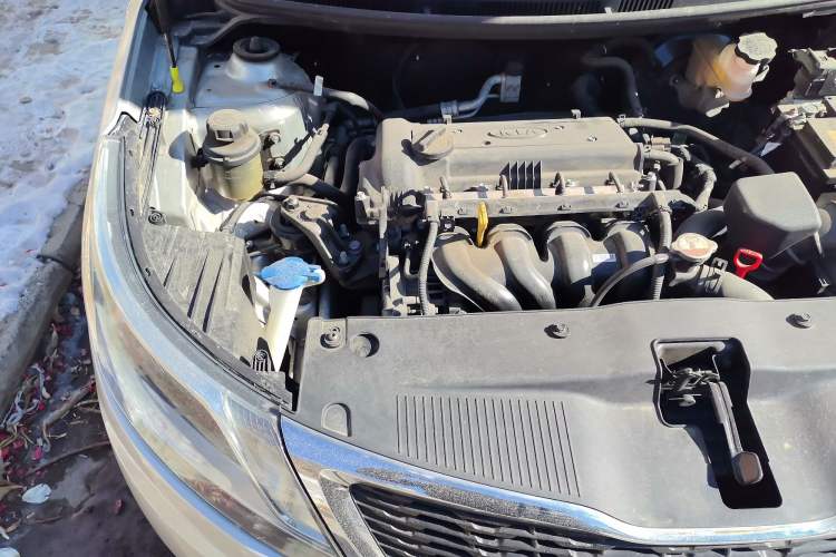 Used Kia K2 2012 Sedan 1.4L Automatic GLS Commemorative Edition Engine Bay Right
