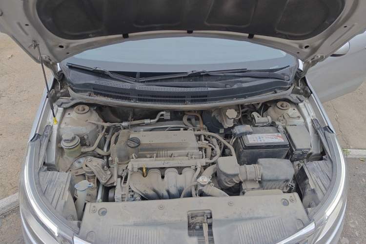 Used Kia K2 2012 Sedan 1.4L MT GLS Commemorative Edition Engine Bay
