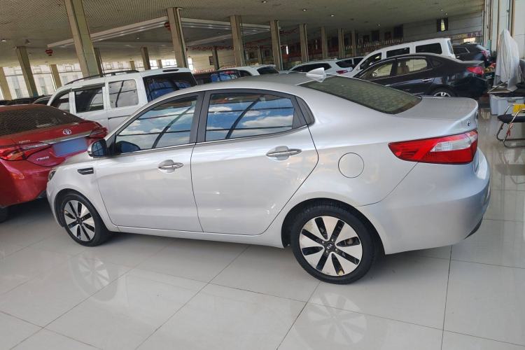 Used Kia K2 2012 Sedan 1.6L Automatic Transmission Premium Commemorative Edition Exterior 5