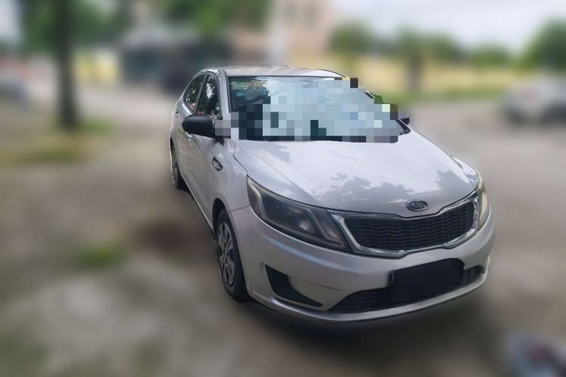 Used Kia K2 2012 Sedan 1.4L Automatic GLS Commemorative Edition Front Right 45 Deg