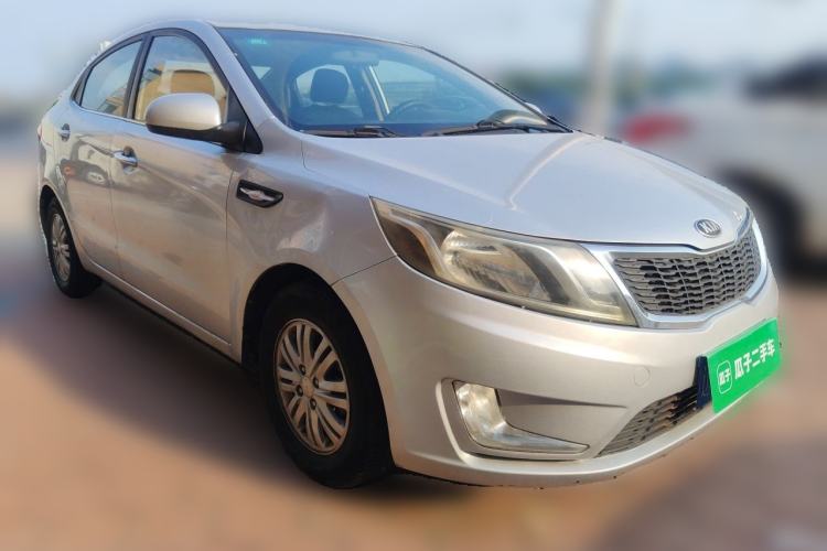 Used Kia K2 2012 Sedan 1.4L MT GLS Commemorative Edition Front Right 45 Deg