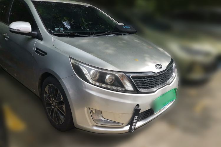 Used Kia K2 2012 Hatchback 1.6L AT Premium Front Right 45 Deg