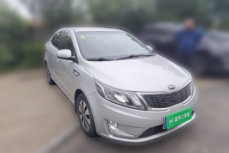 Used Kia K2 2012 Sedan 1.4L MT GLS Commemorative Edition Front Right 45 Deg