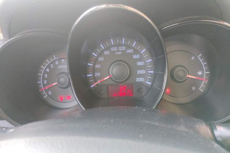 Used Kia K2 2012 Sedan 1.4L MT GLS Commemorative Edition Instrument Cluster
