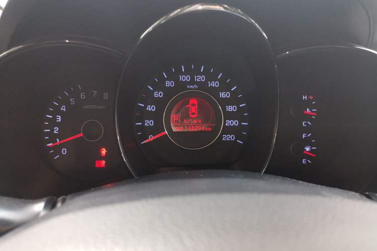Used Kia K2 2012 Hatchback 1.6L AT Premium Instrument Cluster