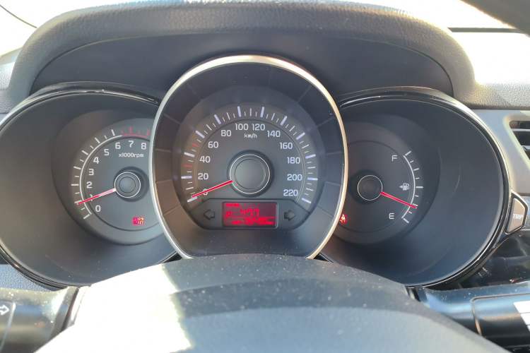 Used Kia K2 2012 Sedan 1.4L Automatic GLS Commemorative Edition Instrument Cluster